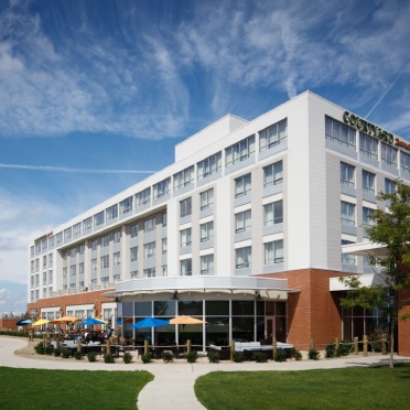 Courtyard Erie Bayfront